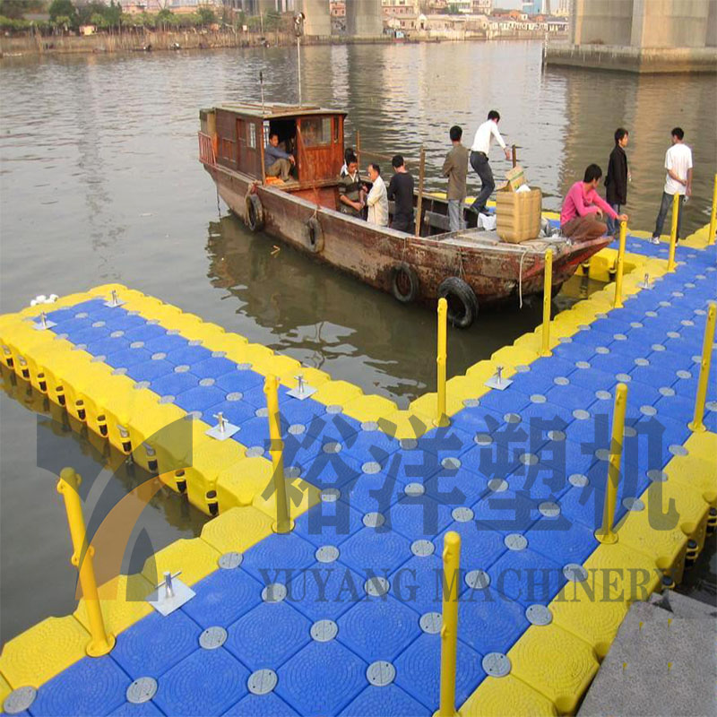M&aacute;quina de moldagem por sopro de pl&aacute;stico para doca flutuante industrial adequada de alta efici&ecirc;ncia 50L 